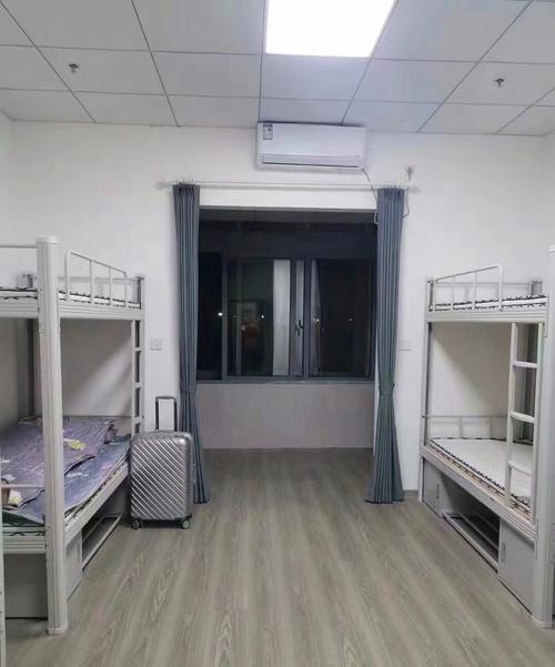 主要是为一些高科技电子产品提供产品量化生产的工厂,比如我们生活中